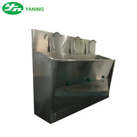 Kamar OT 3 Stasiun Wastafel Cuci Tangan Multi Orang Dengan Sentuhan Lutut Dan Keran Sensor