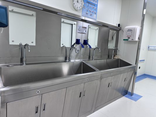 Ukuran yang disesuaikan Langit-langit aliran udara laminar dengan pemurnian Kelas I ~ III dan efisiensi filtrasi 99,9999% untuk ruang operasi